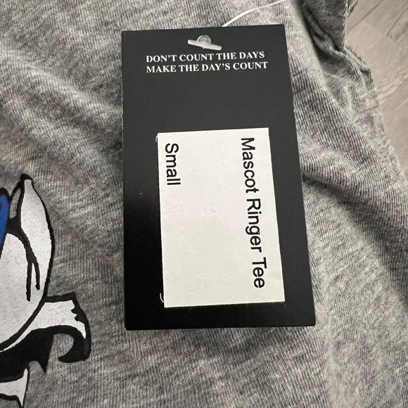 Undefeated men’s Mascot Ringer T-shirt size Small - Picture 5 of 7